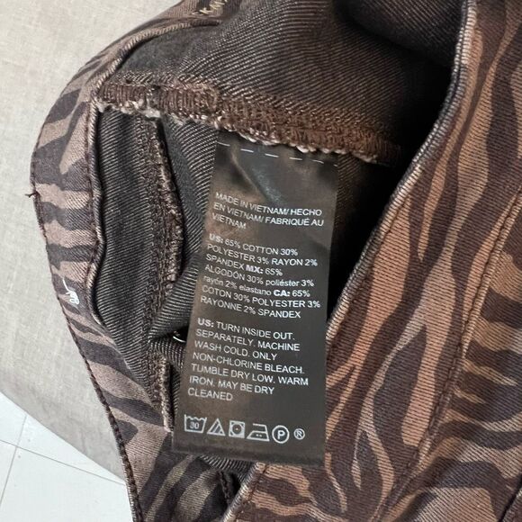 🔥🔥5 for $25🔥🔥 White House Black Market Animal Print Skinny Crop Pants Size 2 - Picture 11 of 13